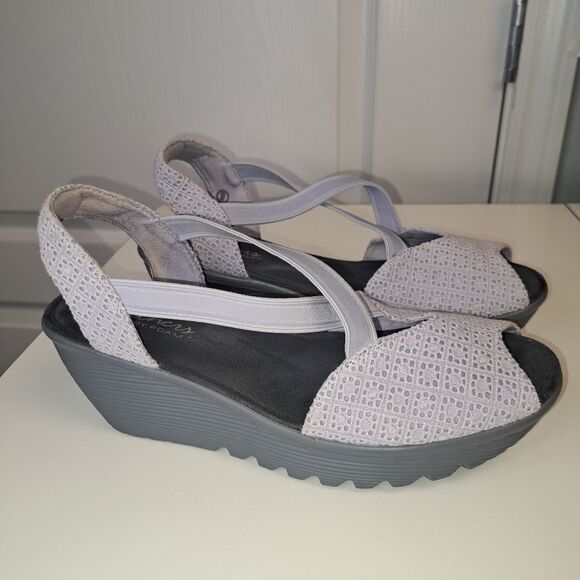 Women's Purple and Gray Lace Comfort Sandals - Picture 2 of 6